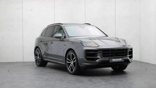 Porsche CAYENNE 3.0 E-Hybrid SportDesign | Stoelventilatie | Head-up | Panoramadak | Soft-Close | InnoDrive | Trekhaak | Sportuitlaat | BOSE Sound | Bijrijdersdisplay