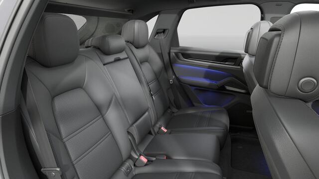 Porsche CAYENNE 3.0 E-Hybrid Black Edition SportDesign INNODRIVE|4-WIELBESTURING|MASSAGE|SPORTUITLAAT