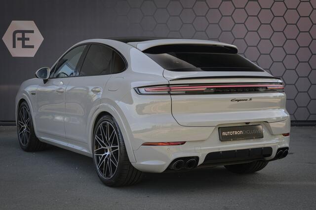 Porsche CAYENNE Coupé 3.0 S E-Hybrid | PASSENGER DISPLAY | ELEKTRISCHE TREKHAAK | PASM | BOSE | SOUND PACKAGE PLUS | PRIVACY GLASS | PANORAMADAK | STUURVERWARMING | ETC.