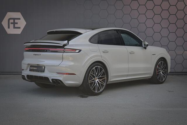 Porsche CAYENNE Coupé 3.0 S E-Hybrid | PASSENGER DISPLAY | ELEKTRISCHE TREKHAAK | PASM | BOSE | SOUND PACKAGE PLUS | PRIVACY GLASS | PANORAMADAK | STUURVERWARMING | ETC.