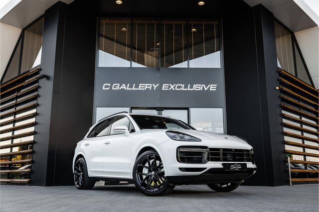 Porsche CAYENNE 4.0 Turbo - Origineel NL | Sport Chrhono + | Luchtvering | Elek. Trekhaak