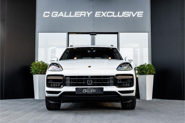 Porsche CAYENNE 4.0 Turbo - Origineel NL | Sport Chrhono + | Luchtvering | Elek. Trekhaak