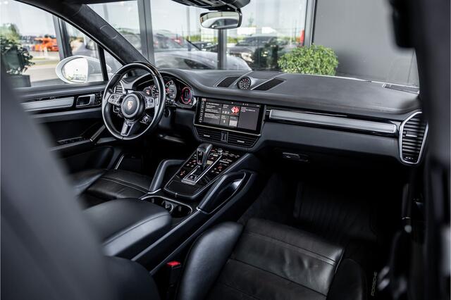 Porsche CAYENNE 4.0 Turbo - Origineel NL | Sport Chrhono + | Luchtvering | Elek. Trekhaak
