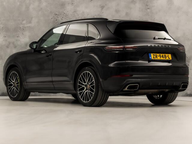 Porsche CAYENNE 3.0 E-Hybrid Sport 463Pk (SPORTCHRONO PAKKET, LUCHTVERING, SOH 95%, APPLE CARPLAY, MEMORY SEATS, STOELVERWARMING, GETINT GLAS, CAMERA, NIEUWSTAAT)