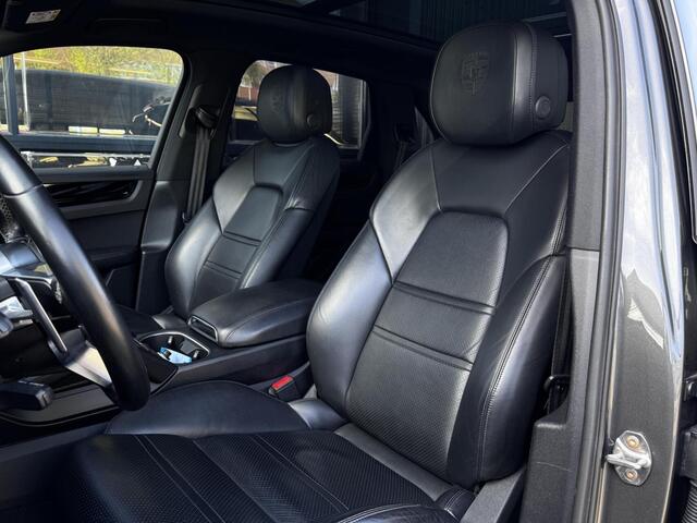 Porsche CAYENNE 3.0 E-Hybrid | SOH 87% | Panodak | Sport Chrono | Luchtvering |
