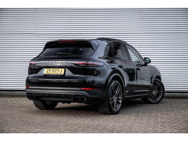 Porsche CAYENNE 2.9 S | Panodak | Luchtvering | Bose | Trekhaak | 21 inch |