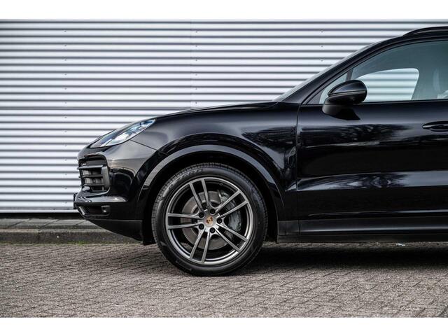 Porsche CAYENNE 2.9 S | Panodak | Luchtvering | Bose | Trekhaak | 21 inch |