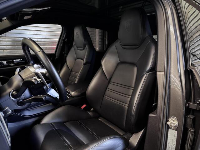 Porsche CAYENNE 3.0 E-Hybrid | SOH 83% | Panorama | Bose | Luchtvering | SportDe