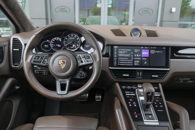 Porsche CAYENNE Coupé 4.0 V8 Turbo S 680pk E-Hybrid Panoramadak 4-wielsturing Trekhaak PDCC BOMVOL 1e Eigenaar NLauto 22" LMV