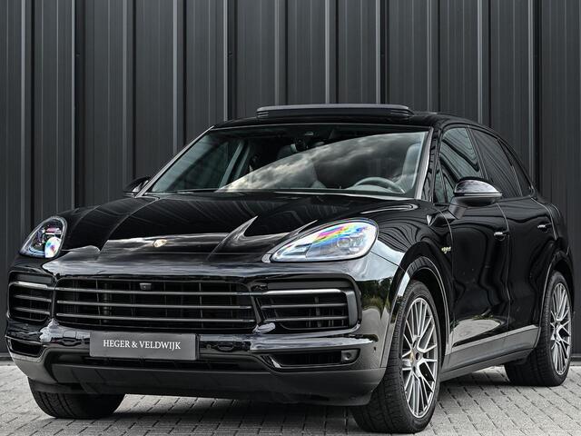 Porsche CAYENNE 3.0 E-Hybrid Platinum Edition | Panoramadak | 360 Camera | Bose | Sport Chrono | Ambiance Verlichting | Stoelverwarming V+A | Luchtvering |