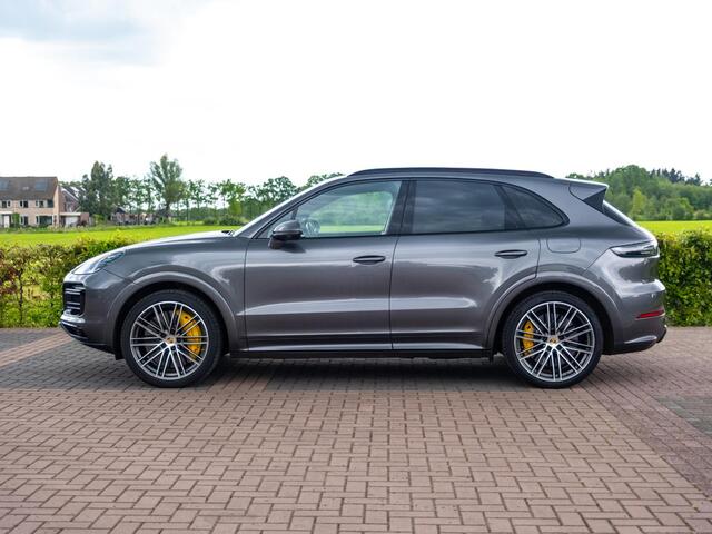 Porsche CAYENNE 4.0 Turbo S E-Hybrid 680 pk | Org NL | Carbon | Achterasbesturin