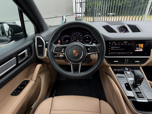 Porsche CAYENNE 3.0 E-HYBRID Platinum Edtion