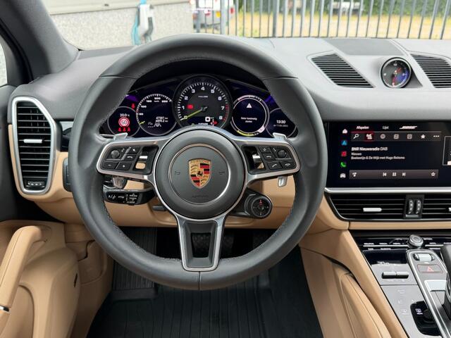 Porsche CAYENNE 3.0 E-HYBRID Platinum Edtion