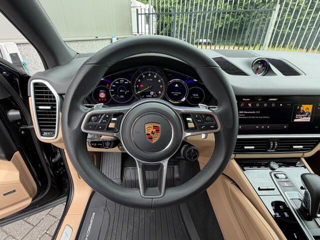 Porsche CAYENNE 3.0 E-HYBRID Platinum Edtion