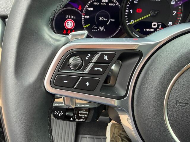 Porsche CAYENNE 3.0 E-HYBRID Platinum Edtion