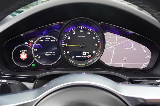 Porsche CAYENNE 3.0 E-Hybrid - PANODAK - TREKHAAK - LUCHTVERING - SPORTCHRONO -