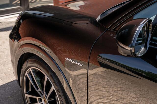 Porsche CAYENNE 3.0 E-Hybrid Sport-Design Sportuitlaat Display