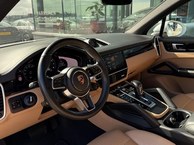 Porsche CAYENNE 3.0 | SportDesign | Pano | SportChrono | Luchtvering | ACC | Stoelkoeling | 340PK