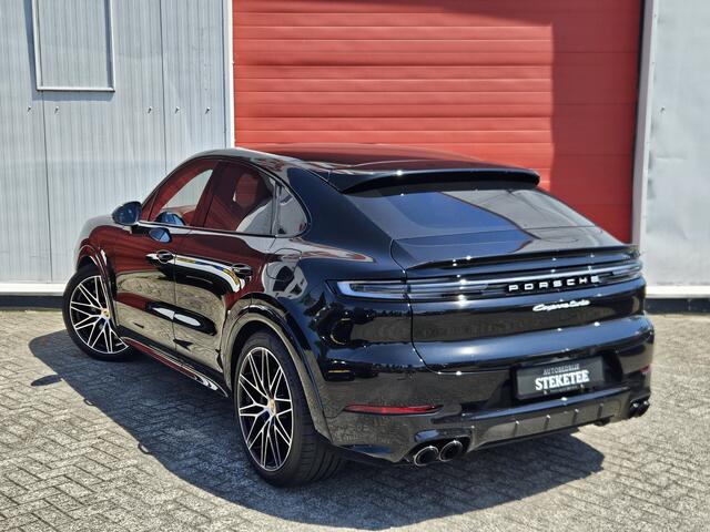 Porsche CAYENNE Coupé 4.0 Turbo E-Hybrid | Keramisch | Carbon Pakket | Sport Chrono | Achterasbest.
