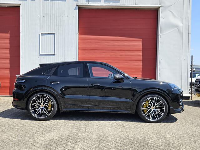 Porsche CAYENNE Coupé 4.0 Turbo E-Hybrid | Keramisch | Carbon Pakket | Sport Chrono | Achterasbest.