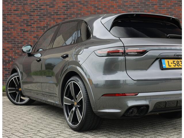 Porsche CAYENNE 3.0 E-Hybrid | Sport Chrono - Pano - BOSE
