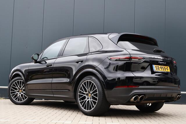 Porsche CAYENNE 2.9 S | 441pk | NL Auto | Sport Chrono | PASM | PDLS | 18-weg Stoelen | Bose | 21 Inch | 360 Camera | Keyless | Dode-hoek detectie |