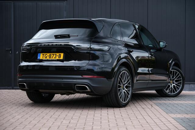 Porsche CAYENNE 3.0 E-Hybrid | Panodak | SportChrono | 21"LM