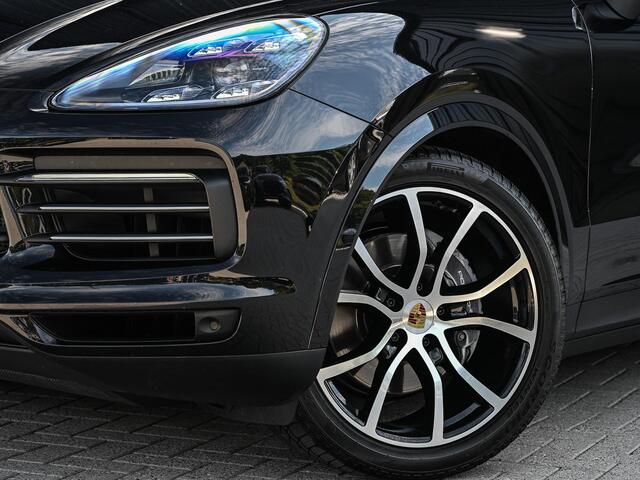 Porsche CAYENNE 3.0 E-Hybrid NL-Auto | Panoramadak | Bose | 360 Camera | Soft Close | Sport Chrono | 14-Wegs Memory Seats | Ambiance Interieur | Luchtvering | Stoelverwarming |