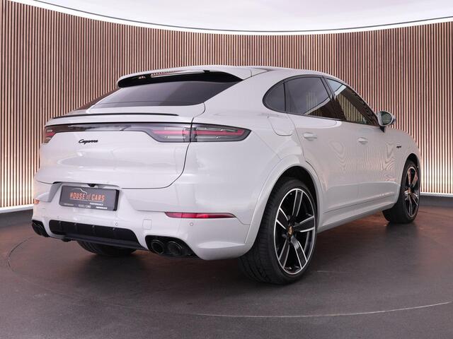 Porsche CAYENNE 3.0 E-Hybrid |sportdesign|krijt|panoramadak|Bose|PASM|sportuitlaat|memory|Apple Carplay|blind spot|PDLS|360 camera|stoelverwarming|22" sport classic|
