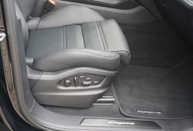 Porsche CAYENNE Coupe E-Hybride Sport Design Black Edition Sport-chrono Pakket-Soft Close -Bose
