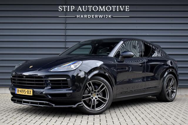 Porsche CAYENNE Coupé 3.0 E-Hybrid 462pk Sport Chrono | Pano | 360 Camera | 21'' Wielen | Luchtvering | Stuurverwarming | Stoel + Achterbankverwarming | LED Achterlichten donker |