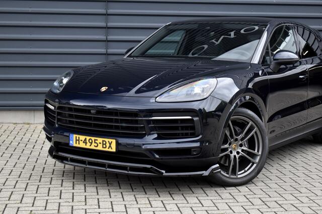 Porsche CAYENNE Coupé 3.0 E-Hybrid 462pk Sport Chrono | Pano | 360 Camera | 21'' Wielen | Luchtvering | Stuurverwarming | Stoel + Achterbankverwarming | LED Achterlichten donker |
