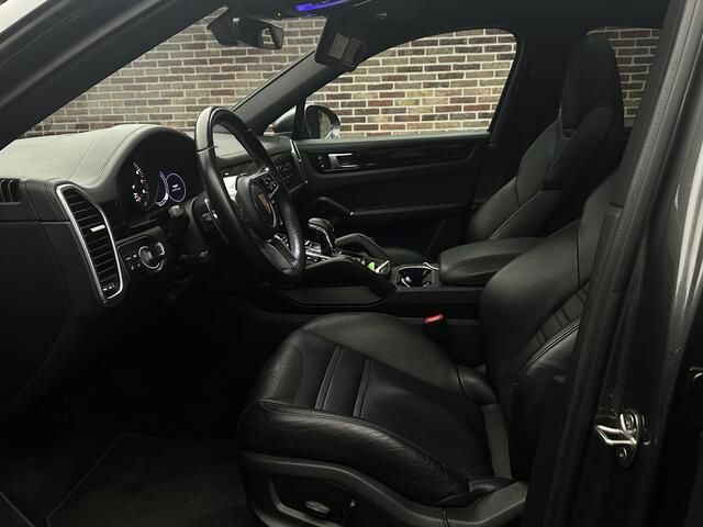 Porsche CAYENNE Coupé 3.0 E-Hybrid | Dak| Bose| Luchtvering|