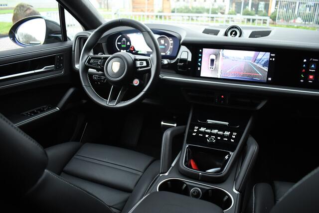 Porsche CAYENNE Coupé 4.0 Turbo E-Hybrid GT Burmester PDCC Carbon HUD ACC
