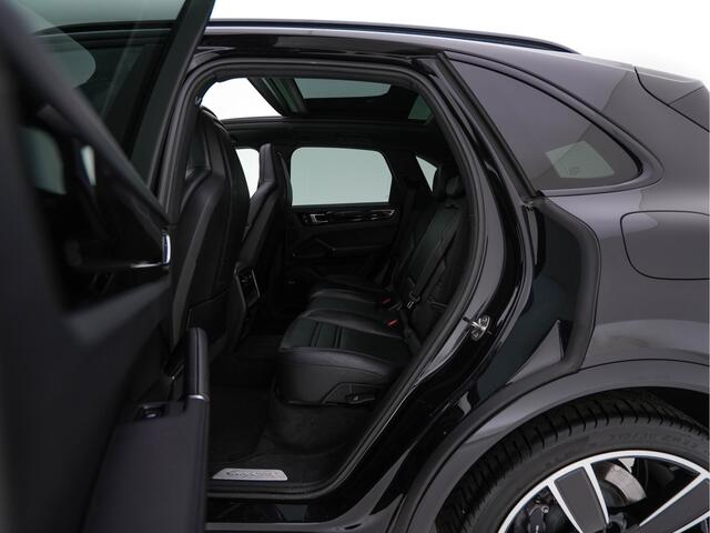 Porsche CAYENNE 3.0 E-Hybrid (Plug-in) {SoH-100%} (INCL.BTW) *PANO | LEATHER | FULL-LED | SPORT-CHRONO | MEMORY-PACK | BOSE-SOUND | TOP-VIEW | HEATED-COMFORTSEATS | NAVI-FULLAMP | PRIVACY-GLASS | SHIFT-PADDLES | 22''ALU | TOWBAR* – foto 9