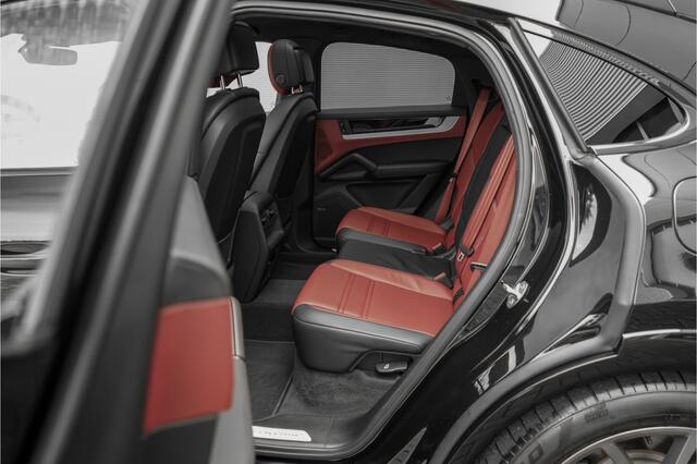 Porsche CAYENNE Coupé 3.0 E-Hybrid Nieuw Model Sport Design & Chrono Trekhaak Stoelventilatie 21"