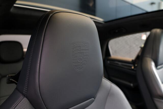 Porsche CAYENNE Coupé 3.0 E-Hybrid Platinum Edition | NAP! | BTW | TECHART | FULL PPF! | PANO | STOELVENTILATIE | ACHTERASBESTURING |