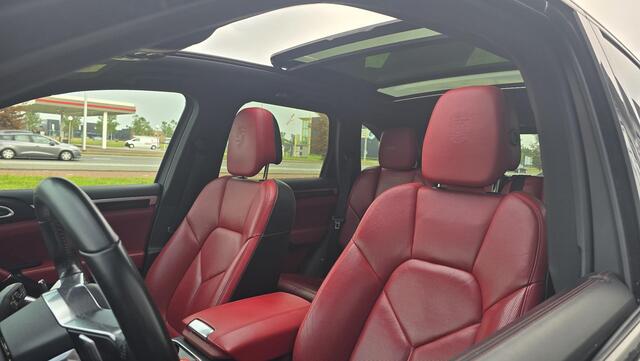 Porsche CAYENNE 3.0 S E-Hybrid Platinum Edition |NAP|1e eigenaar|SportChrono|Pano|Memory