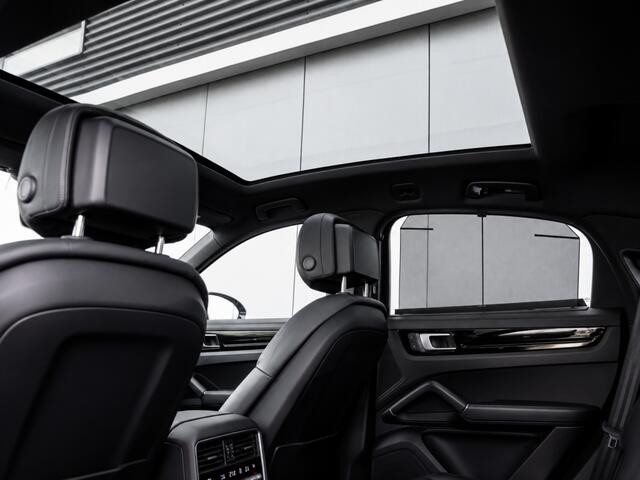 Porsche CAYENNE Coupé 3.0 E-Hybrid Pano Trekhaak 1e eig. NAP
