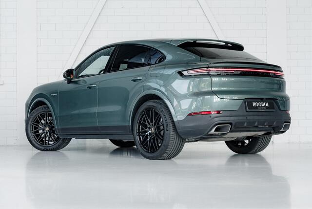 Porsche CAYENNE Coupé E-Hybrid l PTS Malachite Green l Porsche Exclusive interieur