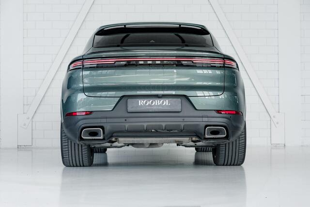 Porsche CAYENNE Coupé E-Hybrid l PTS Malachite Green l Porsche Exclusive interieur