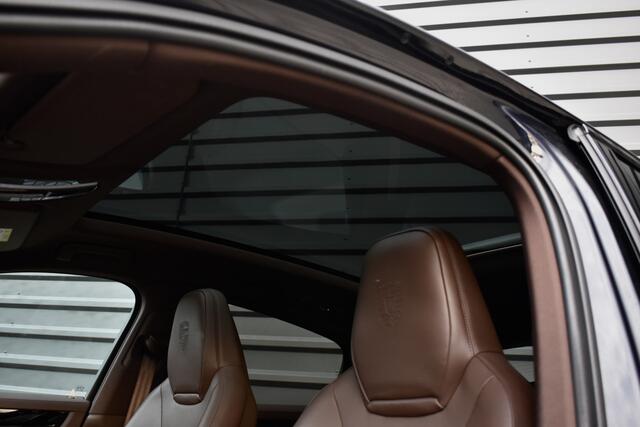 Porsche CAYENNE Coupé 3.0 E-Hybrid Platinum Edition SportDesign | Pano | ACC | Trekhaak | 22'' Wielen | Bose | Achterasbesturing | Stoelventilatie | Sportuitlaat |