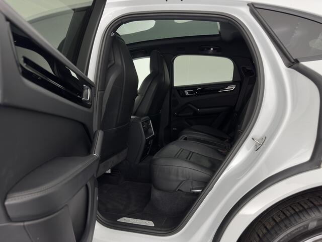 Porsche CAYENNE Coupé 3.0 E-Hybrid (Plug-in) Aut. *PANO | HEAD-UP | SPORT-CHRONO | LEATHER | FULL-LED | TOP-VIEW | AIR-SUSPENSION | BOSE-SOUND | HEATED-COMFORTSEATS | NAVI-FULLMAP | PRIVACY-GLASS | SHIFT-PADDLES | ECC | PDC | 21''ALU*