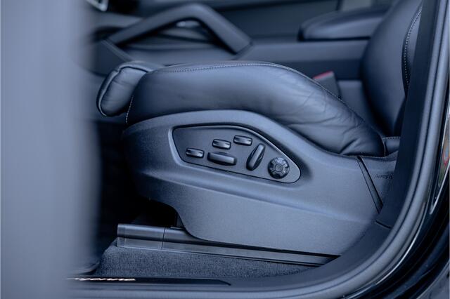 Porsche CAYENNE Coupé 3.0 E-Hybrid - BTW | Sport Chrono + | Panorama | Passenger Display | Bose | Stoelkoeling