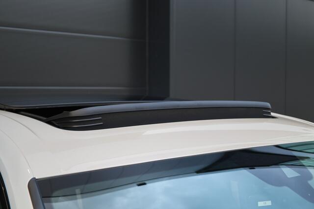 Porsche CAYENNE 3.0 E-Hybrid Platinum Edition | NAP! | PANO | 360 | BOSE | LUCHTVERING | SOFT CLOSE | MEMORY | 22 INCH |