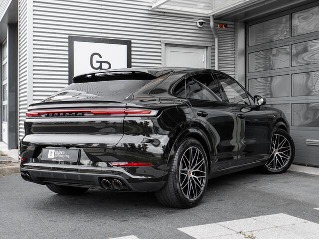Porsche CAYENNE Coupé 3.0 E-Hybrid | SportDesign | Luchtvering | Sportuitlaat | BOSE |