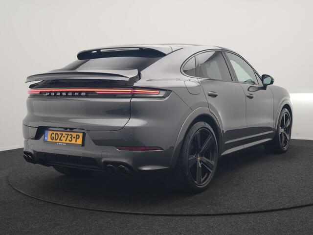 Porsche CAYENNE Coupé 3.0 E-Hybrid PHEV | MY 2024 Facelift | Trekhaak Af Fabriek | Panodak | Luchtvering | Sportuitlaat | PDLS+ | Sport Chrono | InnoDrive Adaptive Cruise | SportDesign | Head up | Soft Close | 22"L.M | 360 Camera | Plug In Hybrid |