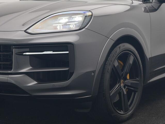 Porsche CAYENNE Coupé 3.0 E-Hybrid PHEV | MY 2024 Facelift | Trekhaak Af Fabriek | Panodak | Luchtvering | Sportuitlaat | PDLS+ | Sport Chrono | InnoDrive Adaptive Cruise | SportDesign | Head up | Soft Close | 22"L.M | 360 Camera | Plug In Hybrid |