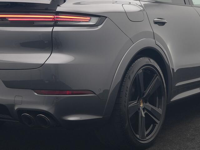 Porsche CAYENNE Coupé 3.0 E-Hybrid PHEV | MY 2024 Facelift | Trekhaak Af Fabriek | Panodak | Luchtvering | Sportuitlaat | PDLS+ | Sport Chrono | InnoDrive Adaptive Cruise | SportDesign | Head up | Soft Close | 22"L.M | 360 Camera | Plug In Hybrid |