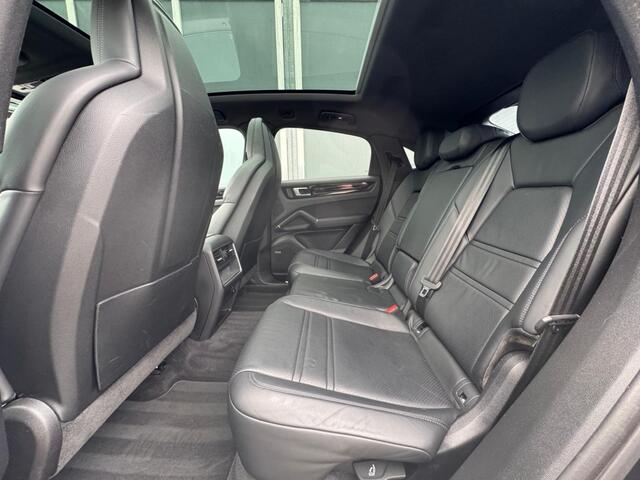 Porsche CAYENNE Coupe 3.0 E-Hybrid | ACC | Luchtvering | Pano | Trekhaak | Bose